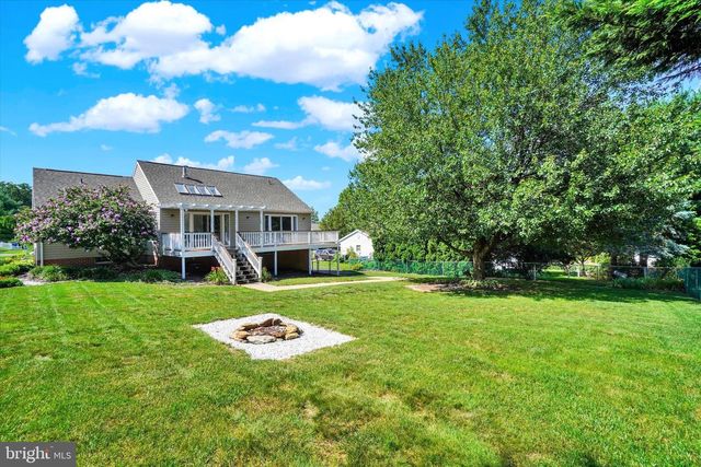 520 CRESTWOOD DR, Red Lion, PA 17356
