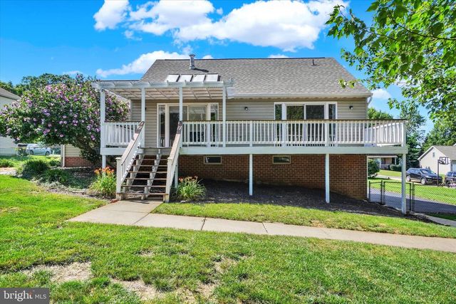 520 CRESTWOOD DR, Red Lion, PA 17356