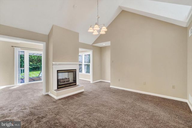 520 CRESTWOOD DR, Red Lion, PA 17356