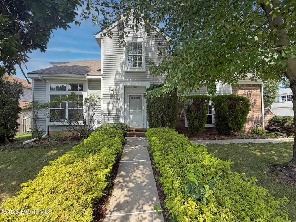 141 Kentucky Way, Freehold, NJ 07728