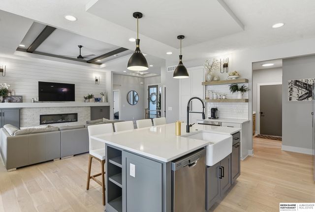 4308 S 218th Avenue, Elkhorn, NE 68022