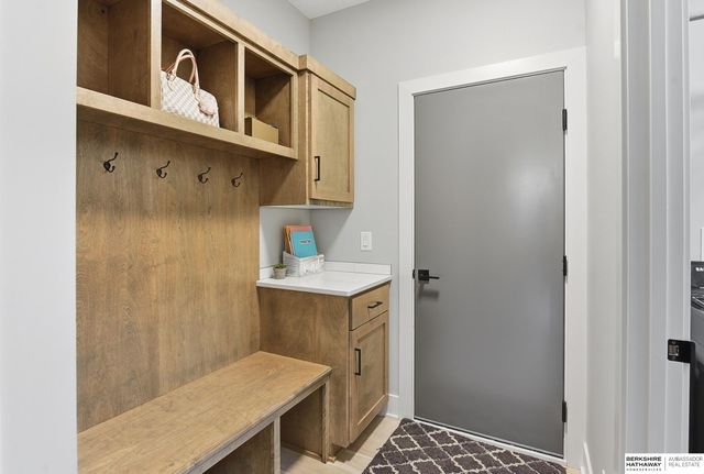 4308 S 218th Avenue, Elkhorn, NE 68022