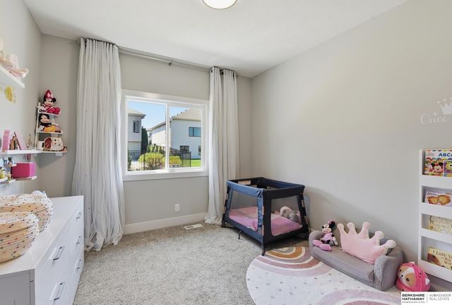 4308 S 218th Avenue, Elkhorn, NE 68022