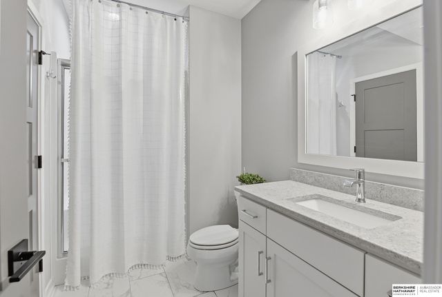 4308 S 218th Avenue, Elkhorn, NE 68022