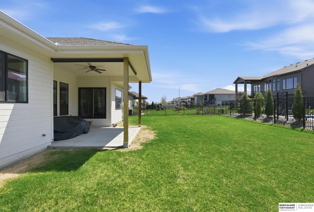 4308 S 218th Avenue, Elkhorn, NE 68022