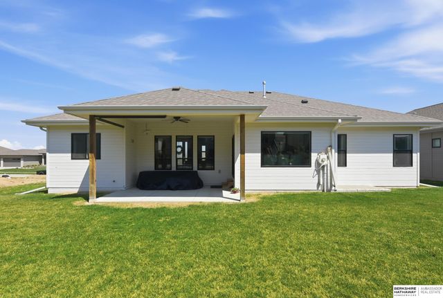 4308 S 218th Avenue, Elkhorn, NE 68022