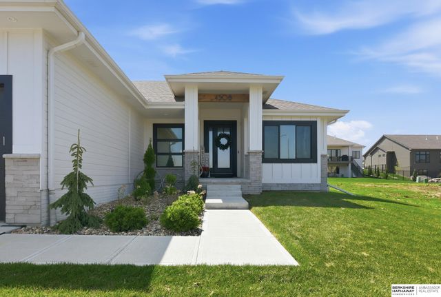 4308 S 218th Avenue, Elkhorn, NE 68022