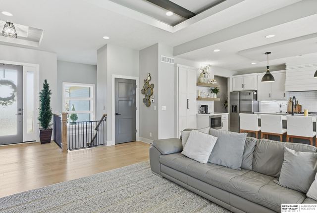 4308 S 218th Avenue, Elkhorn, NE 68022