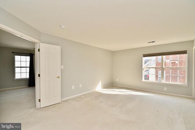 13777 ULYSSES ST, Woodbridge, VA 22191