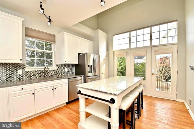 13777 ULYSSES ST, Woodbridge, VA 22191