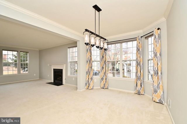 13777 ULYSSES ST, Woodbridge, VA 22191