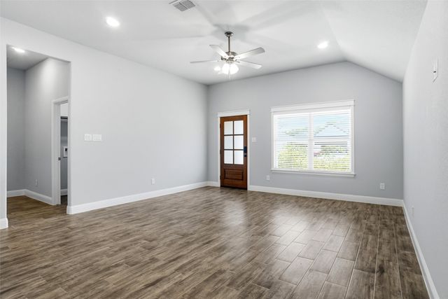 103 Clover Circle, Weatherford, TX 76086