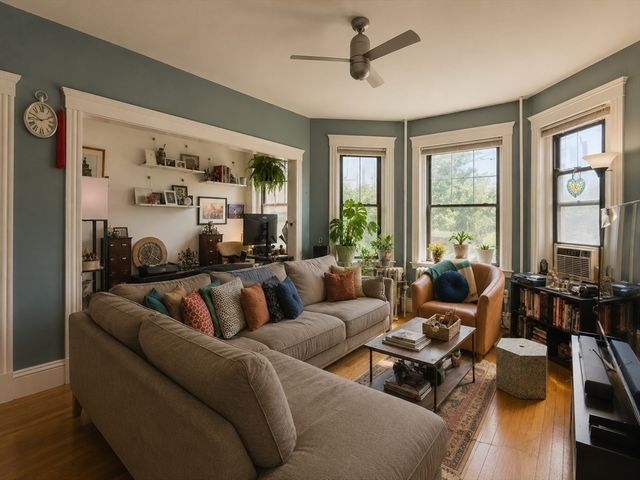374 Chestnut Hill Ave 1, Boston, MA 02135