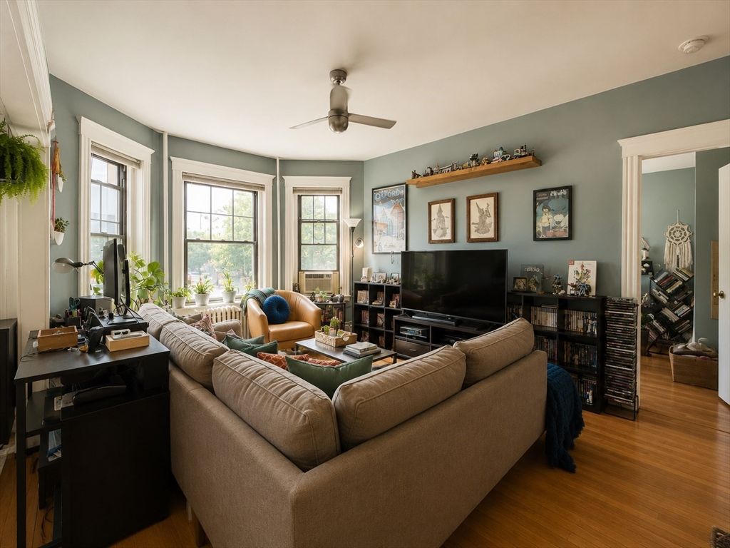 374 Chestnut Hill Ave 1, Boston, MA 02135