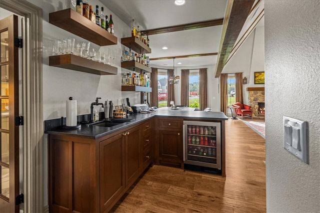 101 Highgrove Cove, Elm Springs, AR 72762