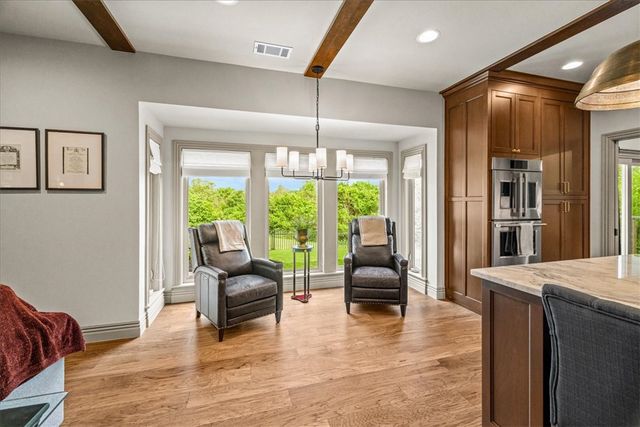 101 Highgrove Cove, Elm Springs, AR 72762