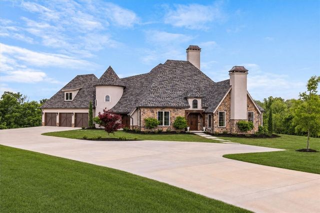 101 Highgrove Cove, Elm Springs, AR 72762