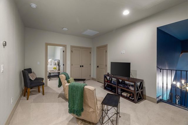 101 Highgrove Cove, Elm Springs, AR 72762