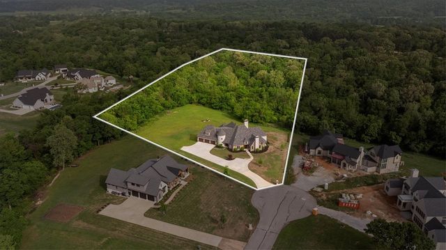 101 Highgrove Cove, Elm Springs, AR 72762