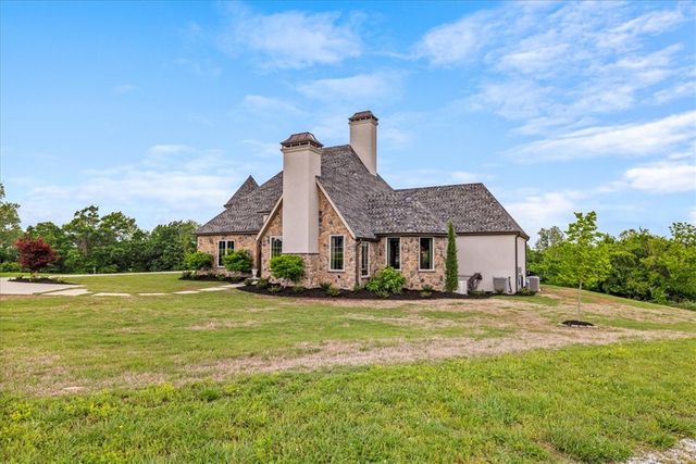 101 Highgrove Cove, Elm Springs, AR 72762