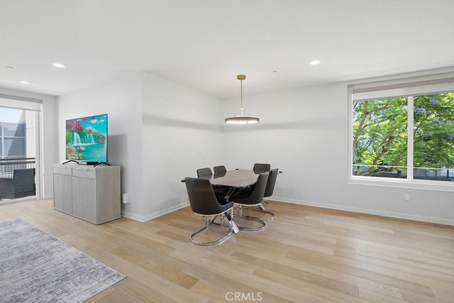 503 Rockefeller, Irvine, CA 92612