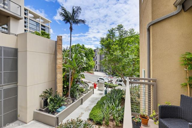 503 Rockefeller, Irvine, CA 92612