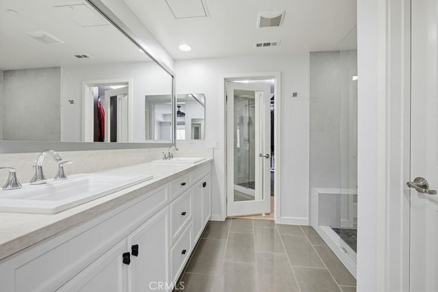 503 Rockefeller, Irvine, CA 92612