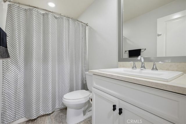 503 Rockefeller, Irvine, CA 92612