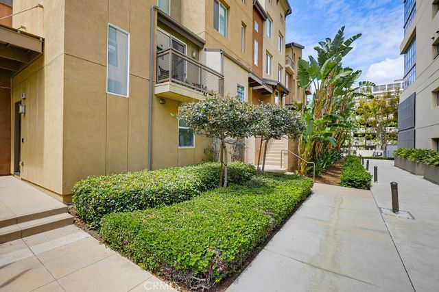 503 Rockefeller, Irvine, CA 92612