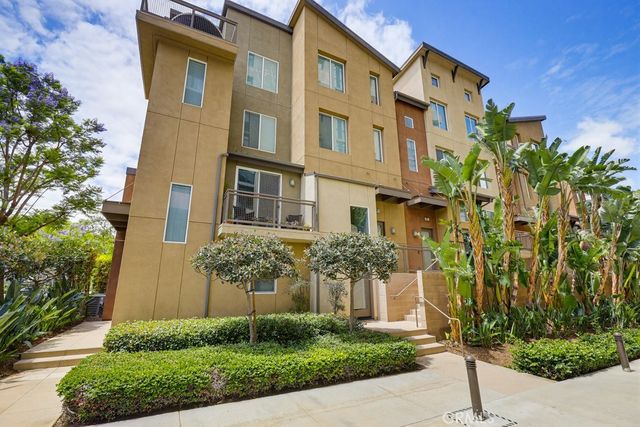 503 Rockefeller, Irvine, CA 92612