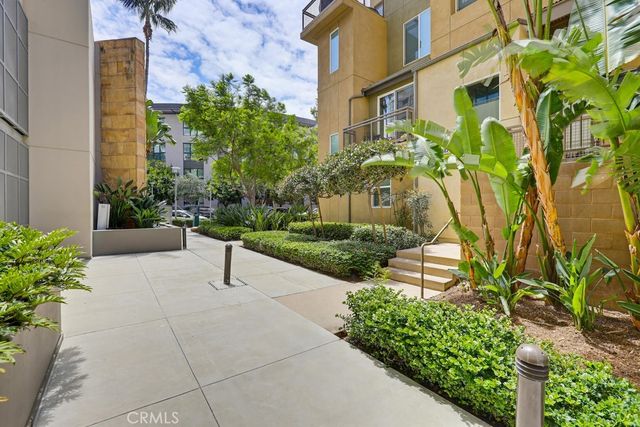 503 Rockefeller, Irvine, CA 92612