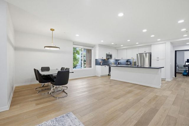 503 Rockefeller, Irvine, CA 92612