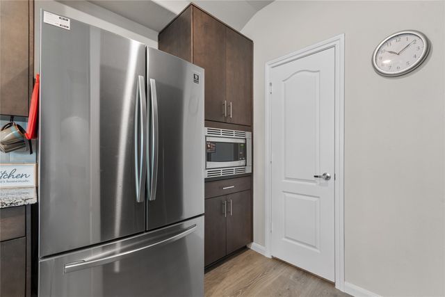 1216 Coyote Ridge, Aubrey, TX 76227