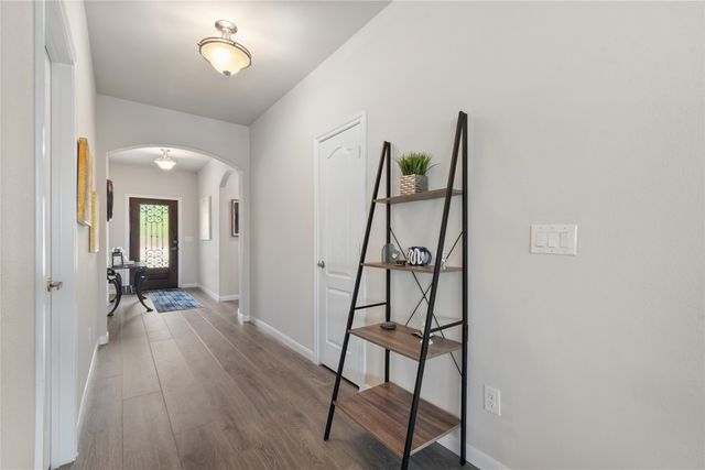 1216 Coyote Ridge, Aubrey, TX 76227