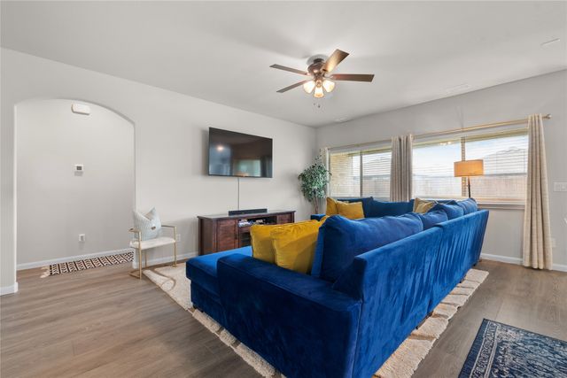 1216 Coyote Ridge, Aubrey, TX 76227