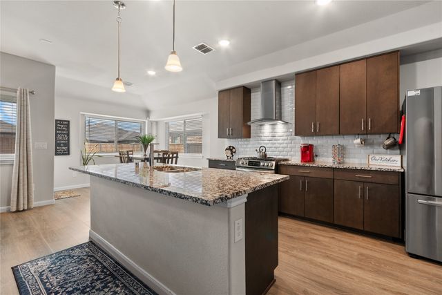 1216 Coyote Ridge, Aubrey, TX 76227