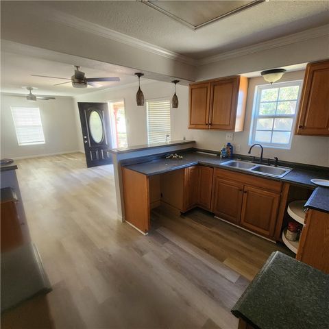 609 Sam St, Corpus Christi, TX 78412