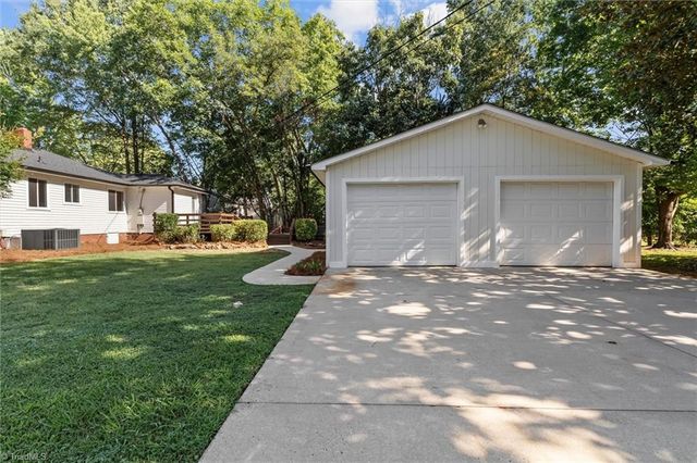 1023 Cliff Road, Asheboro, NC 27203