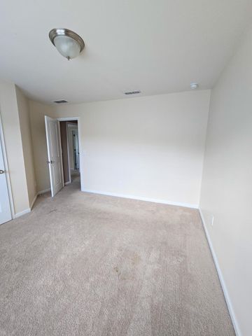 122 Windrush Lane, Durham, NC 27703