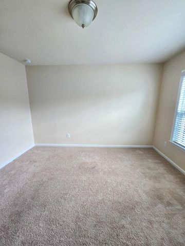 122 Windrush Lane, Durham, NC 27703