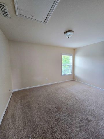 122 Windrush Lane, Durham, NC 27703