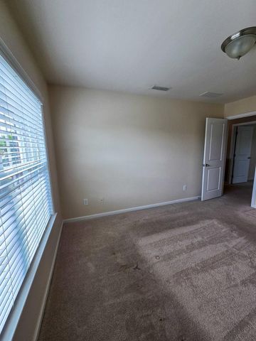 122 Windrush Lane, Durham, NC 27703