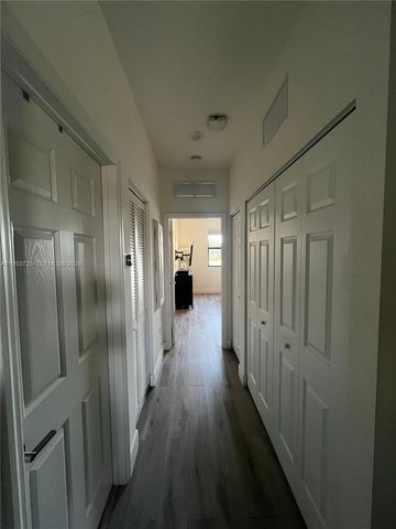 5942 Mustang Mnr, Davie, FL 33314