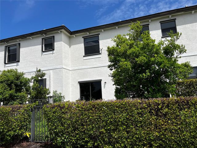 5942 Mustang Mnr, Davie, FL 33314