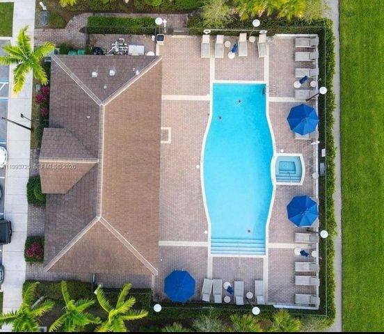 5942 Mustang Mnr, Davie, FL 33314