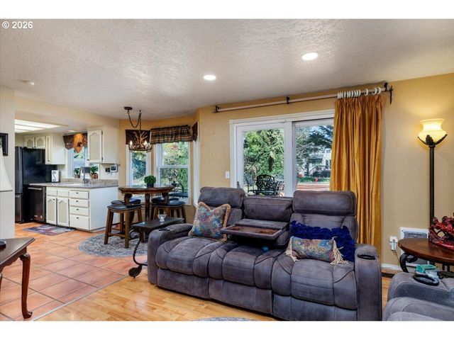 6805 Se 68TH Ct, Hillsboro, OR 97123