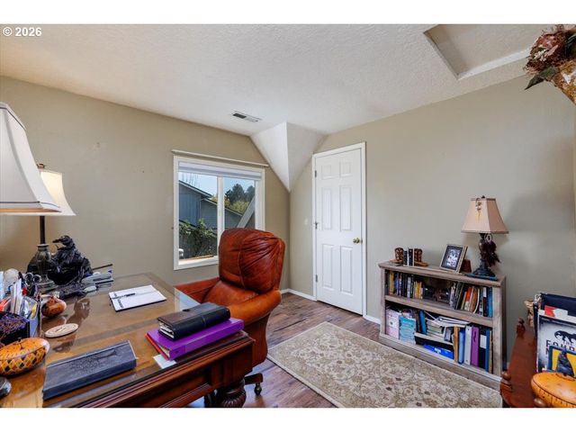 6805 Se 68TH Ct, Hillsboro, OR 97123