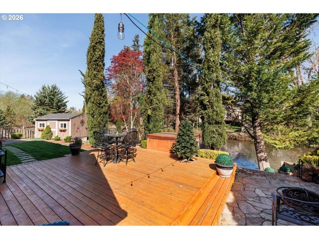 6805 Se 68TH Ct, Hillsboro, OR 97123