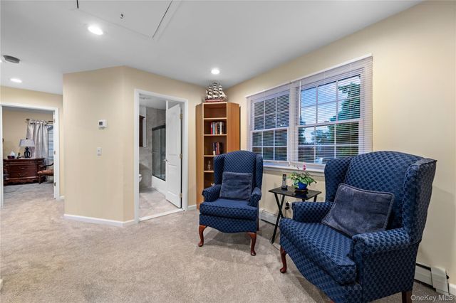 3 Lido Parkway, Lindenhurst, NY 11757