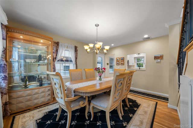 3 Lido Parkway, Lindenhurst, NY 11757